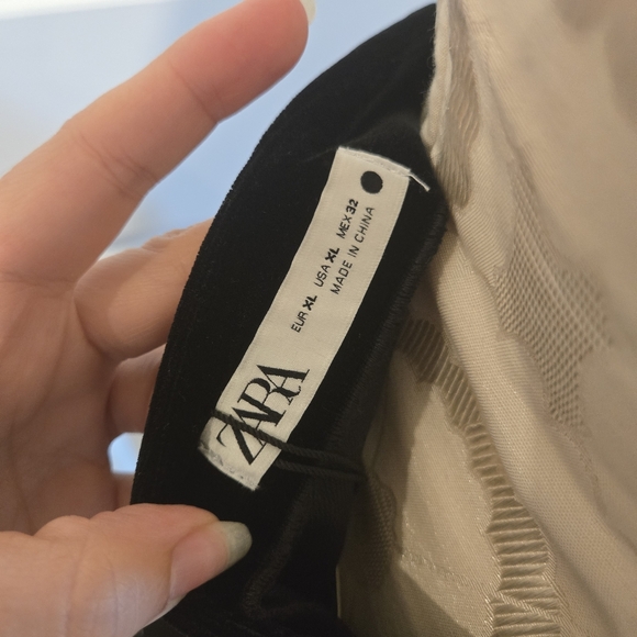 Zara NWT Black Rhinestone Velvet High-Waist Mini Skirt, Size XL - Picture 9 of 13